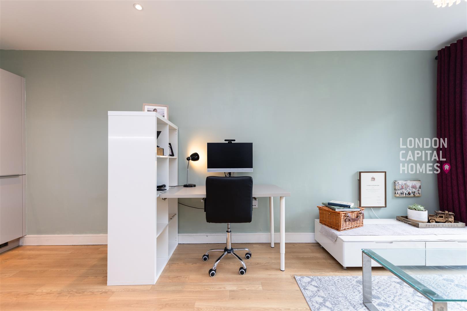 1 bed property in Copenhagen Court, Pell Street, London